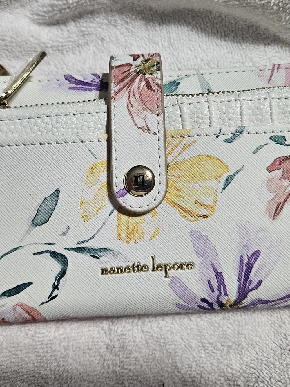 Nanette Lepore White Floral Zip Snap Wallet with Gold Logo